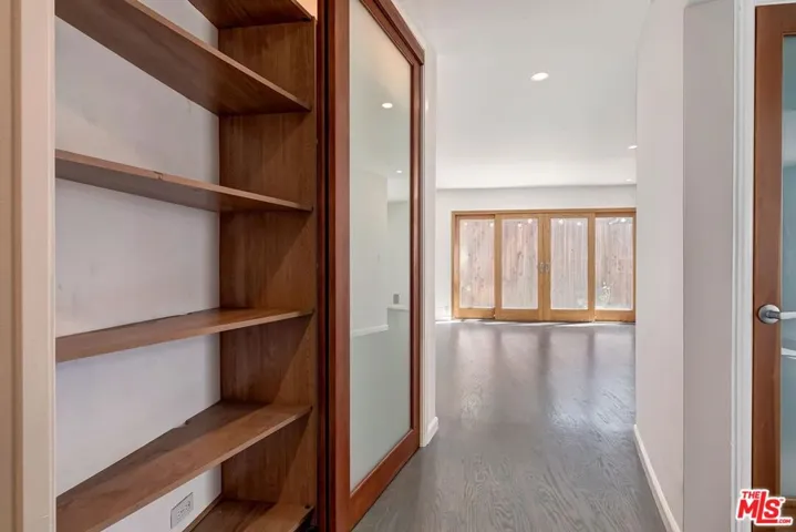 1400 N Hayworth Avenue 11, West Hollywood, California 90046 — photo 5