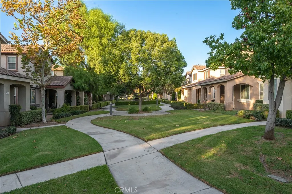 Well-landscaped community Well-landscaped community