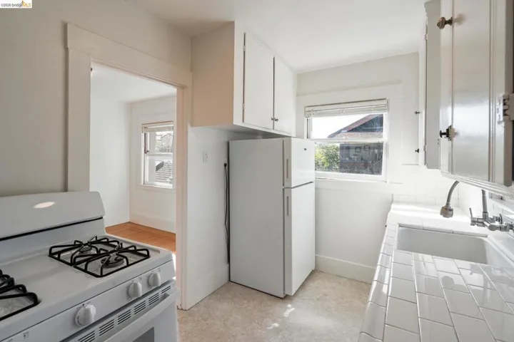 3048 Halcyon Ct, Berkeley, California 94705 — photo 5