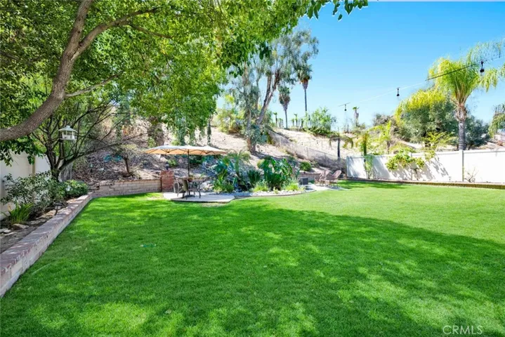 13105 Fescue Court, Corona, California 92883 — photo 4