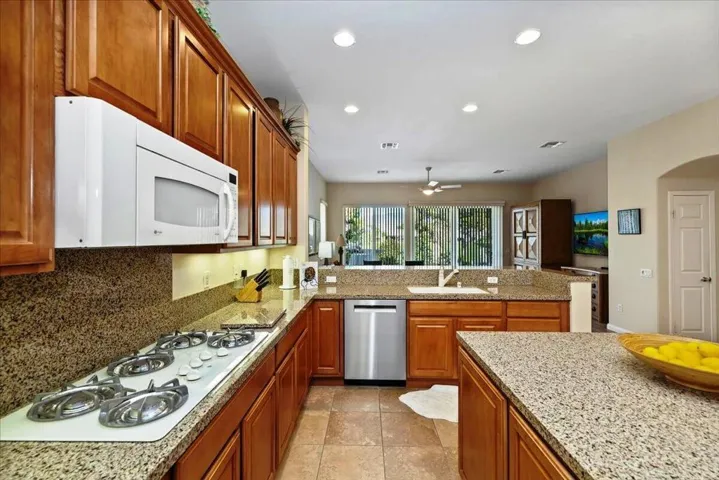 26-Kitchen