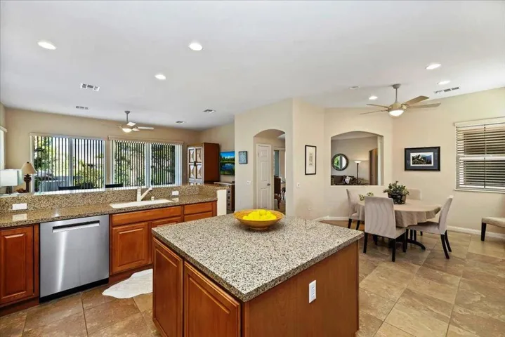 27-Kitchen and Dining