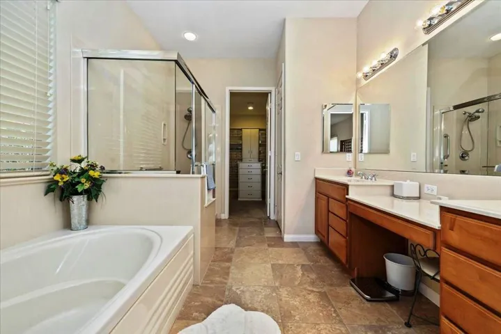 39-Bathroom