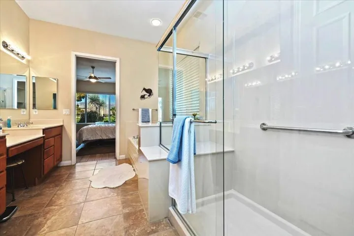 40-Bathroom