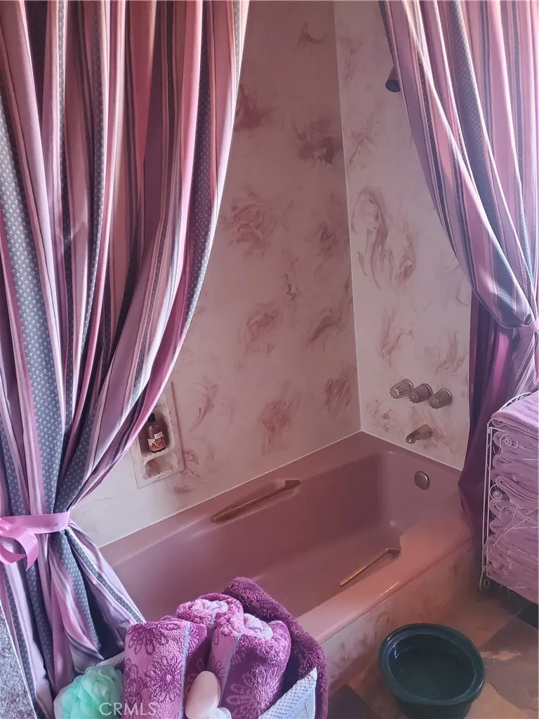 Original Hall Bathtub