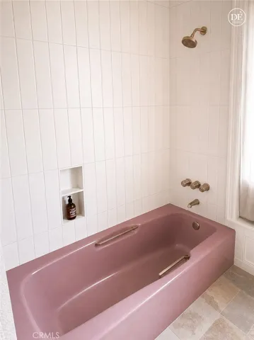 Virtually Enhanced Hall Bathtub