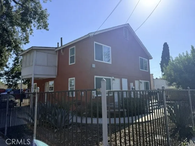 357 W 10th, San Bernardino, California 92410 — photo 4