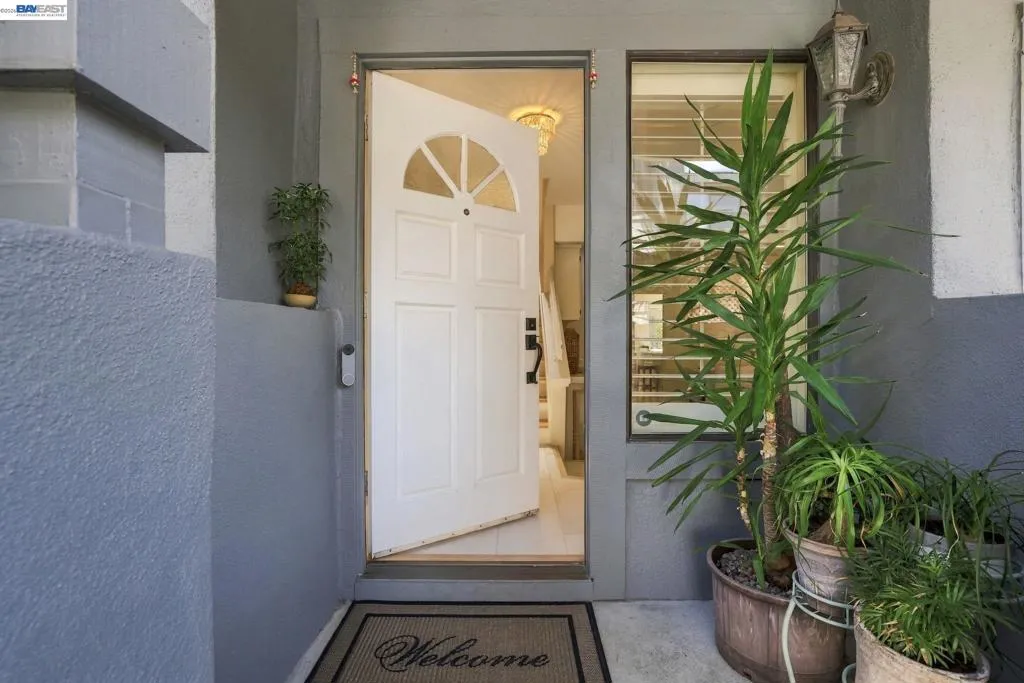 Front door entry Front door entry