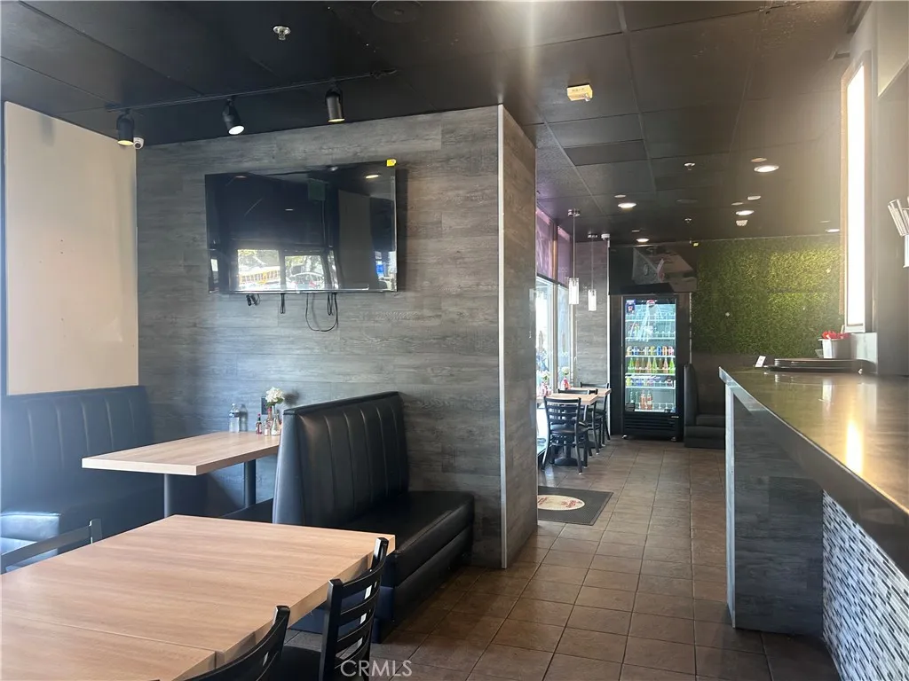 16260 Ventura 130, Los Angeles, California 91436 — photo 5