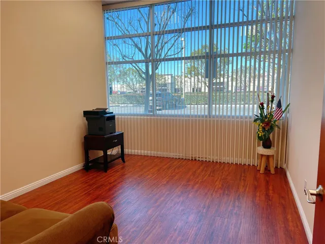 1115 S Grove Avenue 102, Ontario, California 91761 — photo 4