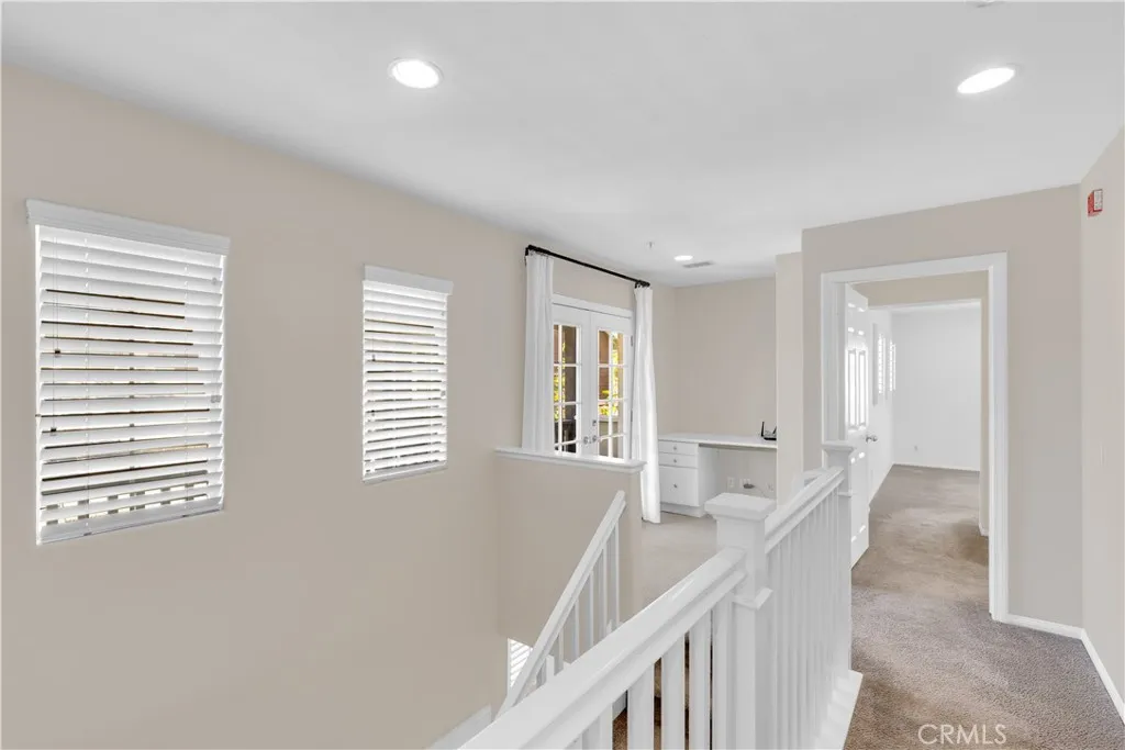 Built-in study/office space opens to front balcony Built-in study/office space opens to front balcony