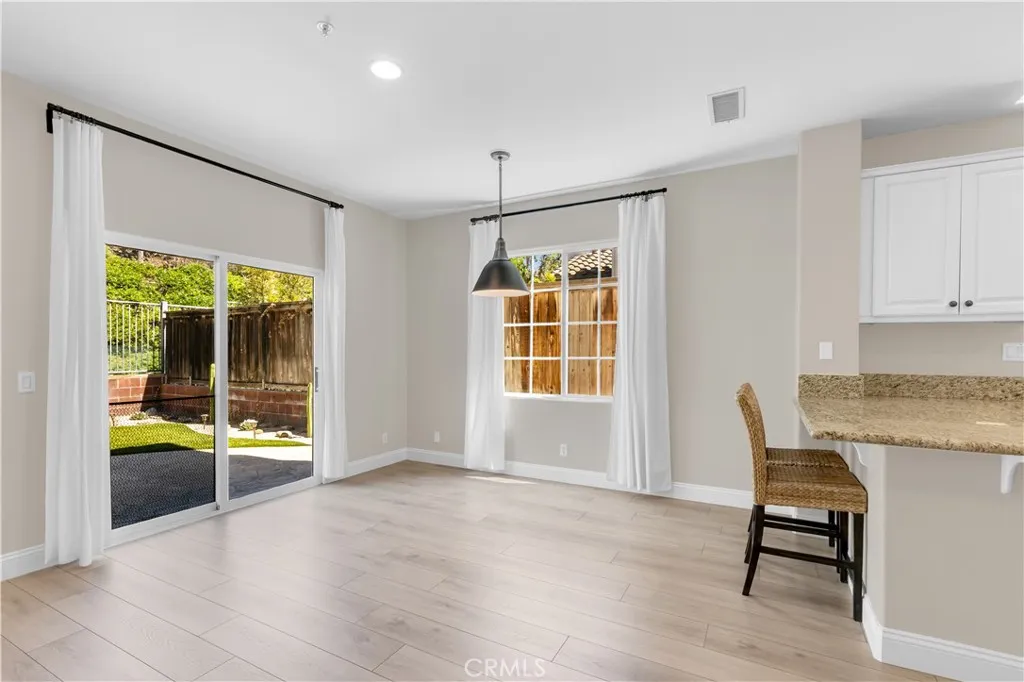 Option for formal dining area o additional living space Option for formal dining area o additional living space
