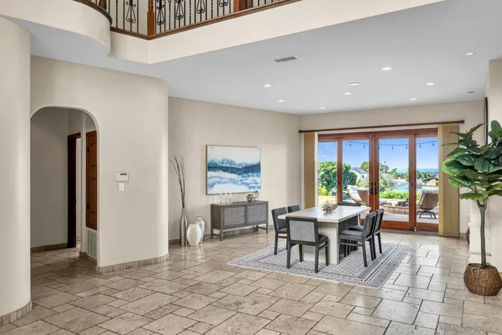 2212 Dunhaven St, San Diego, California 92110 — photo 5