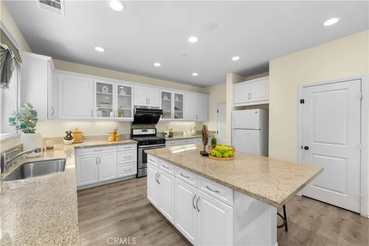 3830 S Silver Oak, Ontario, California 91761 — photo 5