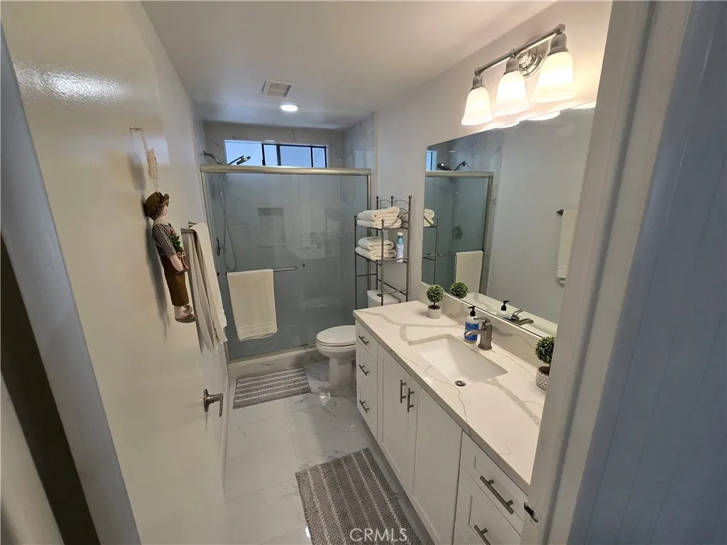 Bathroom1