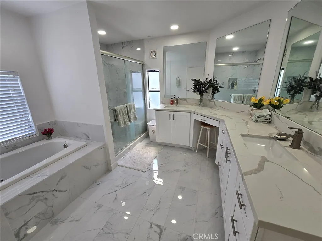 Huge Master bathroom