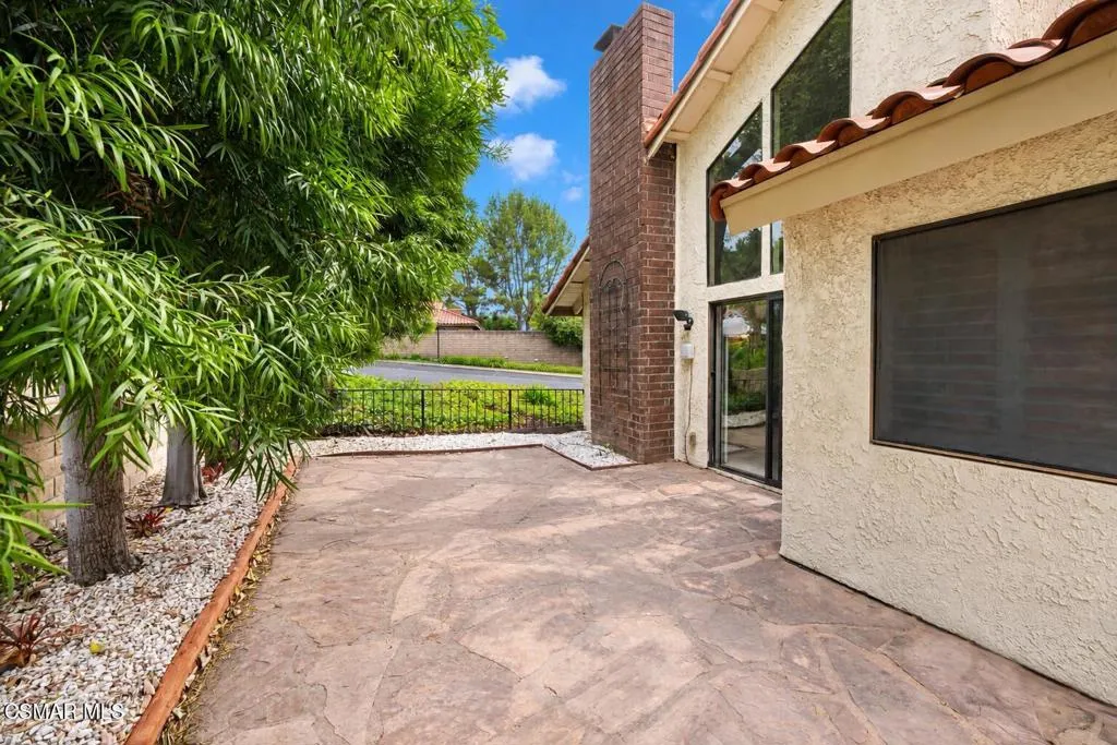 patio no cars