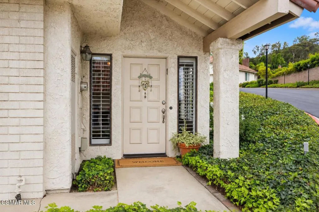 front door no cars