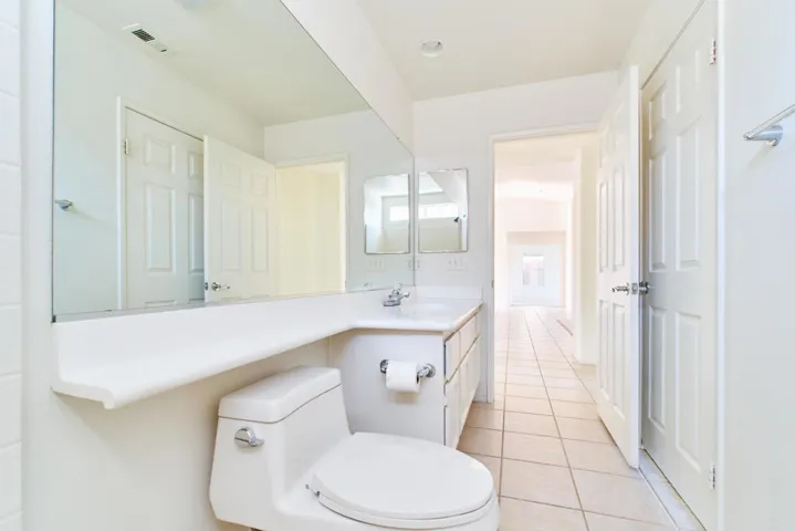 Hallway​​‌​​​​‌​​‌‌​​‌​​​‌‌​​​‌​​‌‌​​‌‌​​‌‌​​​​ Bathroom