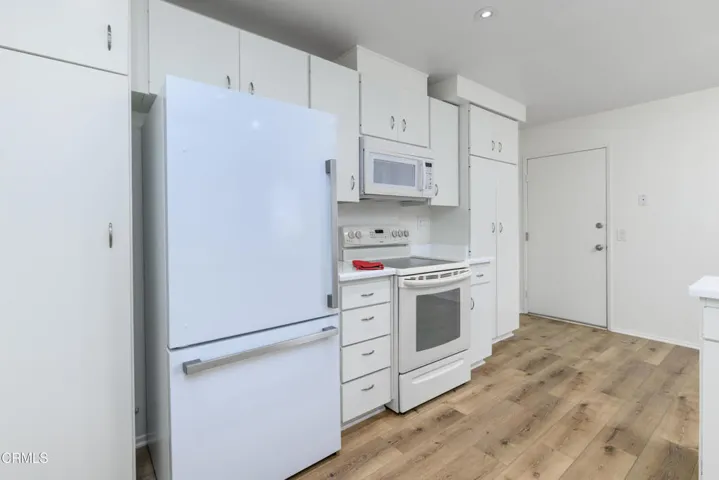 Appliances included