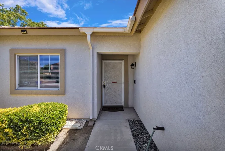 15877 Sapphire Street, Victorville, California 92394 — photo 4