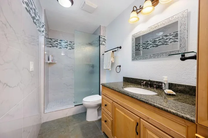 57-web-or-mls-DS_Erie_Miller_0926_057