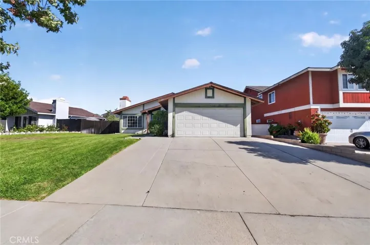 1141 Fallbrook Drive, Corona, California 92878 — photo 5