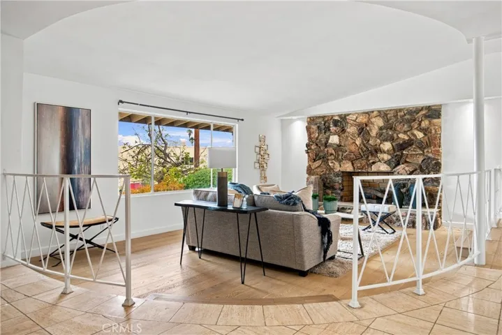 20164 Santa Rita, Woodland Hills, California 91364 — photo 4