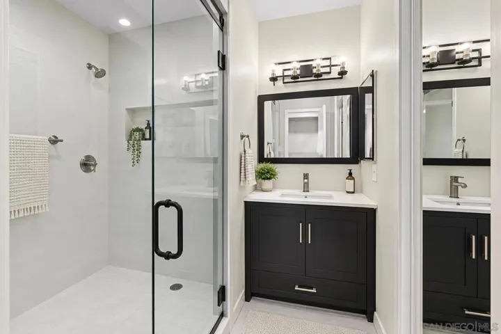 Primary Bath/Spa