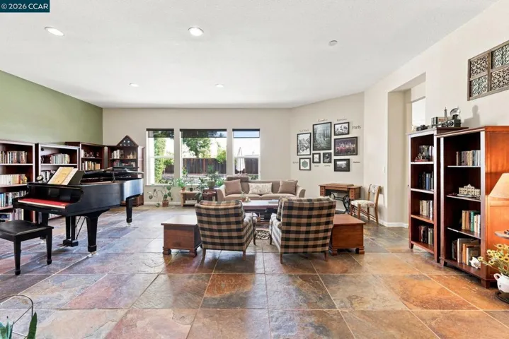 5204 Sturges Ct, Antioch, California 94531 — photo 5