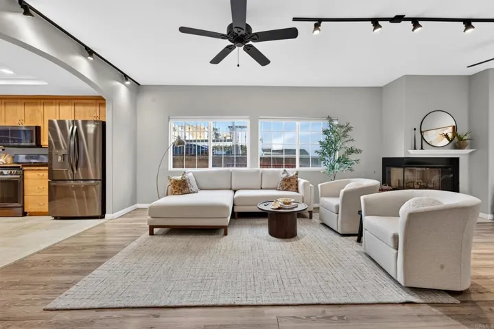 3951 Riviera Drive, San Diego, California 92109 — photo 5