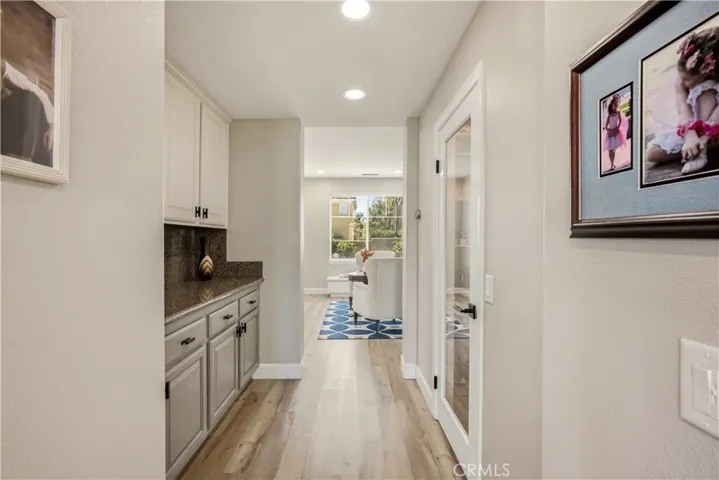 Butler's area to the left, walk-in pantry to the right
