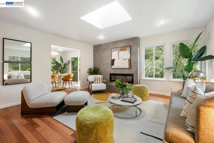 6625 Thornhill Dr, Oakland, California 94611 — photo 4