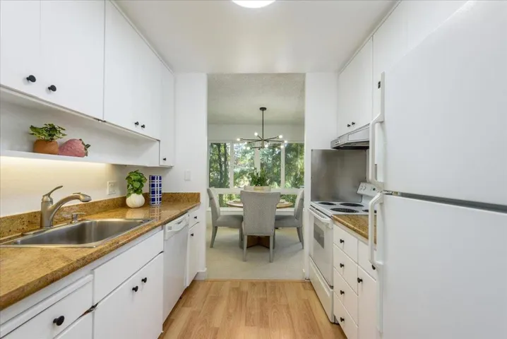 833 N Humboldt Street 210, San Mateo, California 94401 — photo 4