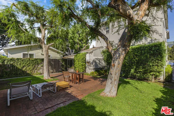 2440 Arizona Avenue, Santa Monica, California 90404 — photo 4