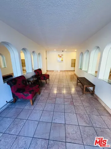 360 S Kenmore Avenue 305, Los Angeles, California 90020 — photo 4