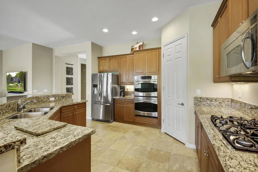 16 KITCHEN ABNB 16 KITCHEN ABNB