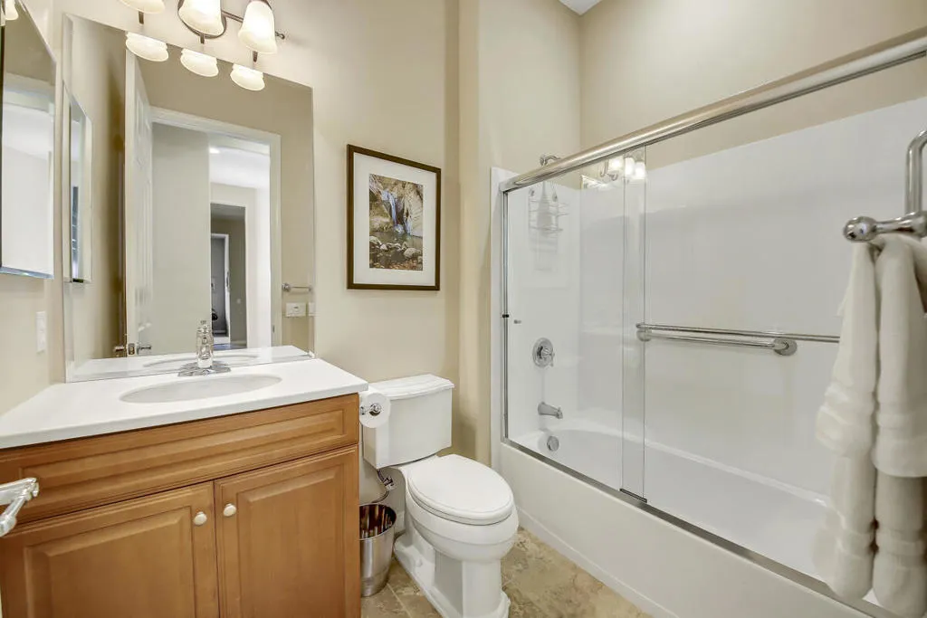 27 BATHROOM ABNB 27 BATHROOM ABNB