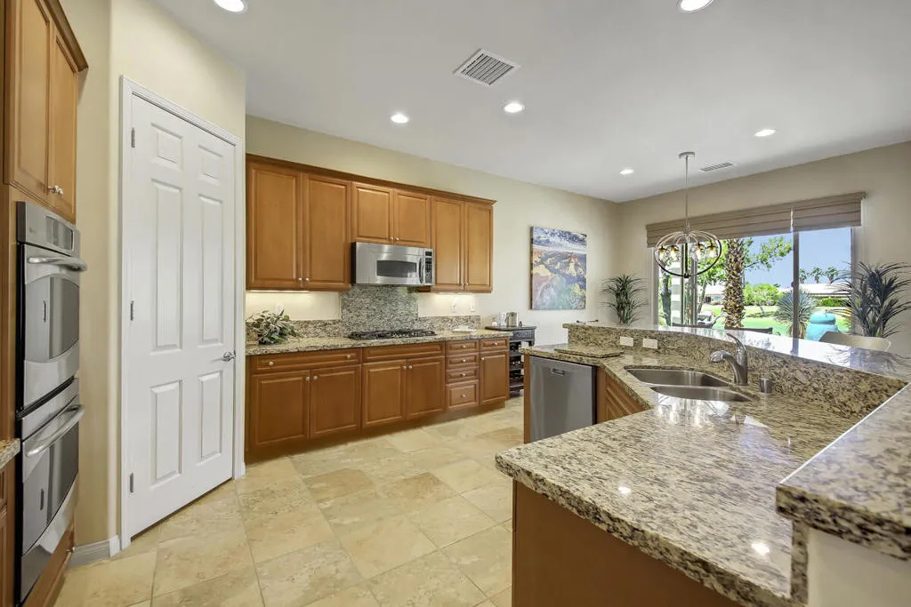 17 KITCHEN ABNB 17 KITCHEN ABNB