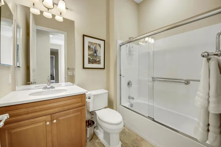 27 BATHROOM ABNB
