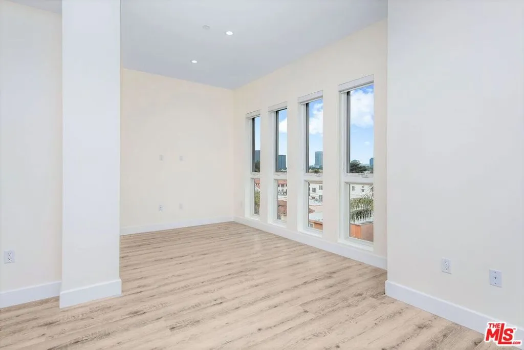 1237 S Holt Avenue 501, Los Angeles, California 90035 — photo 4