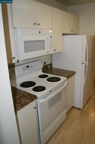 320 N Civic Dr 205, Walnut Creek, California 94596 — photo 5