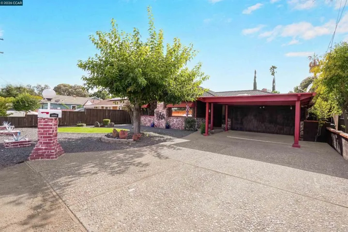 1193 Almendra Court, Concord, California 94518 — photo 5