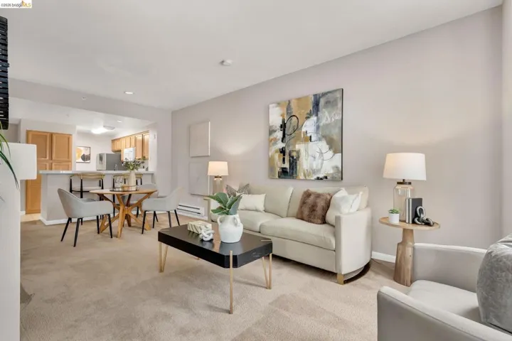 320 Caldecott 217, Oakland, California 94618 — photo 5