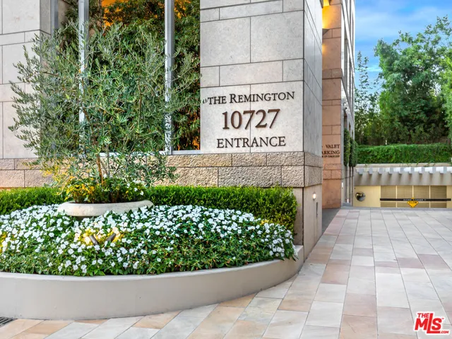 10727 Wilshire Boulevard 404, Los Angeles, California 90024 — photo 4