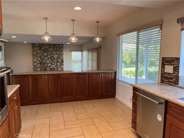 926 S Essex, San Dimas, California 91773 — photo 4