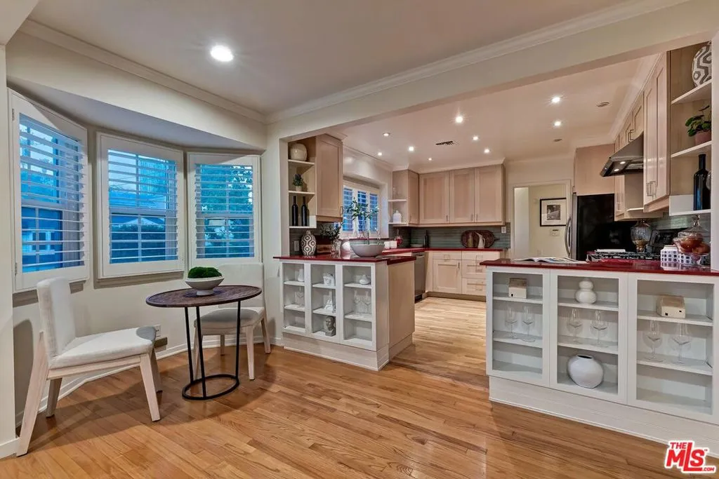 Perfect for hosting