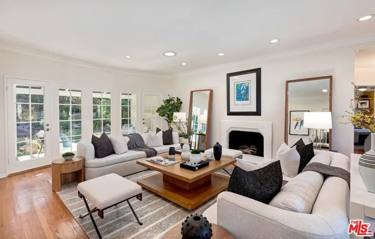 1609 Comstock Avenue, Los Angeles, California 90024 — photo 5