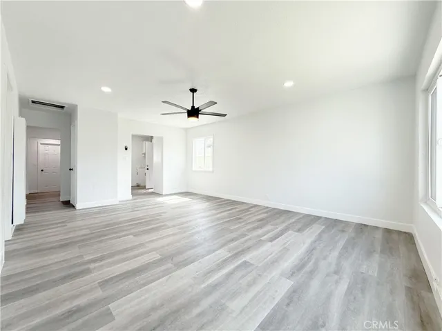 718 E 103rd Place, Los Angeles, California 90002 — photo 4