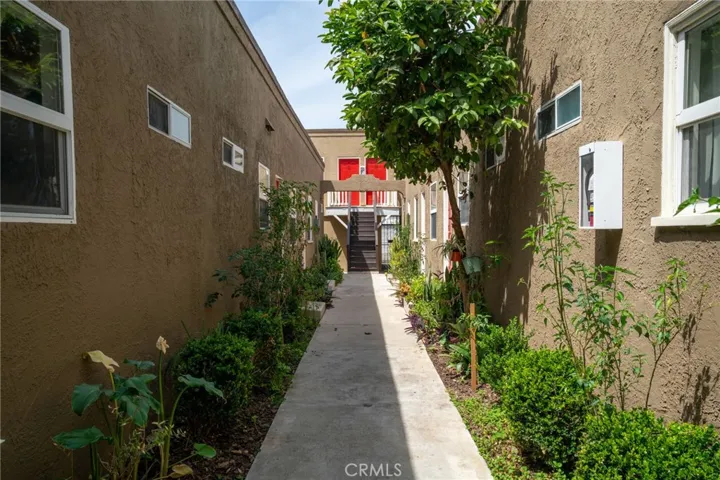 1111 Pine Avenue, Long Beach, California 90813 — photo 4
